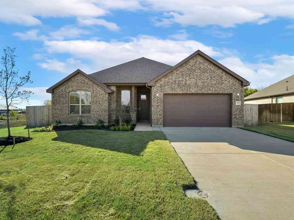 Homes For Sale - 309 Horseshoe Bend<br/> Valley View, TX 76272