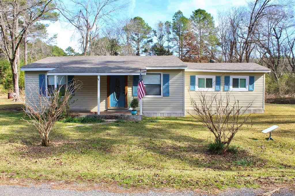 Homes For Sale - 213 Bossier Street<br/> Heflin, LA 71039