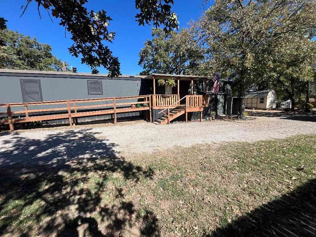 Mobile Home For Sale - 126 Briar Oaks Drive<br/> Parker County, Azle, TX 76020