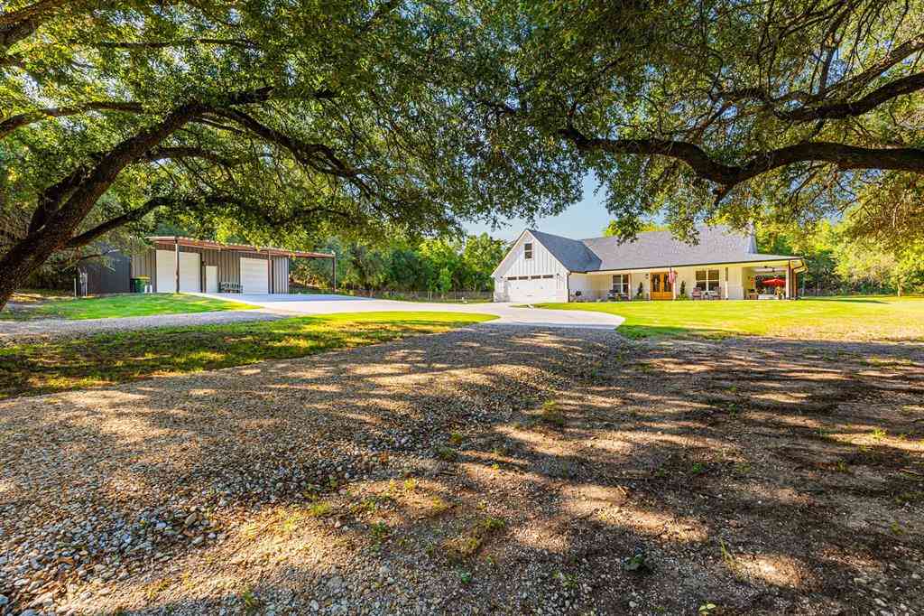 Homes For Sale - 428 12th Street<br/> Valley Mills, TX 76689