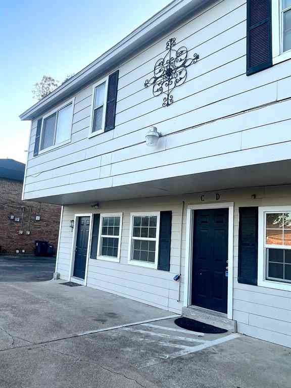 Multifamily For Rent - 307 E Mitchell Street #C<br/> Arlington, TX 76010