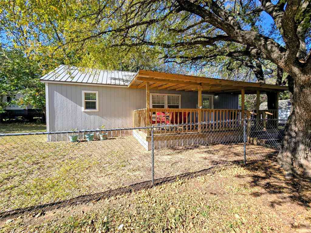 Homes For Sale - 3807 Turquoise Trail<br/> Granbury, TX 76048