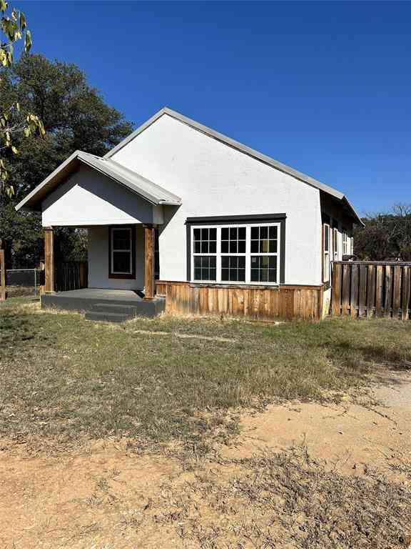 Homes For Sale - 3514 2nd Street<br/> Brownwood, TX 76801