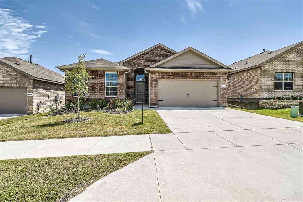 Apartment For Sale - 8616 Caldera Lane<br/> Fort Worth, TX 76131