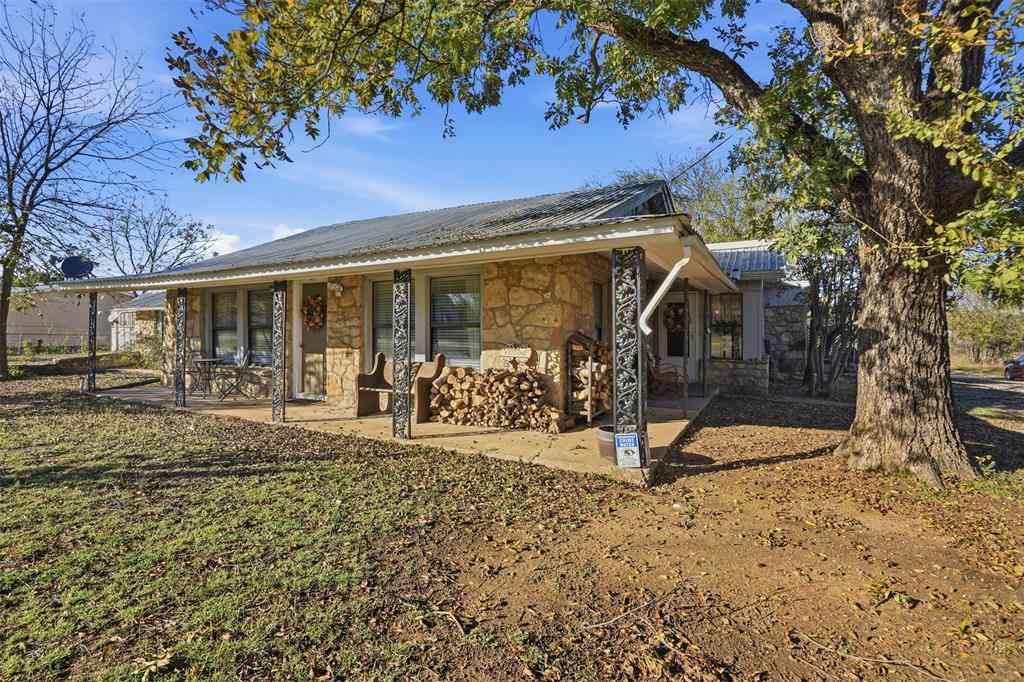 Homes For Sale - 336 S 8th Avenue<br/> Palo Pinto, TX 76484