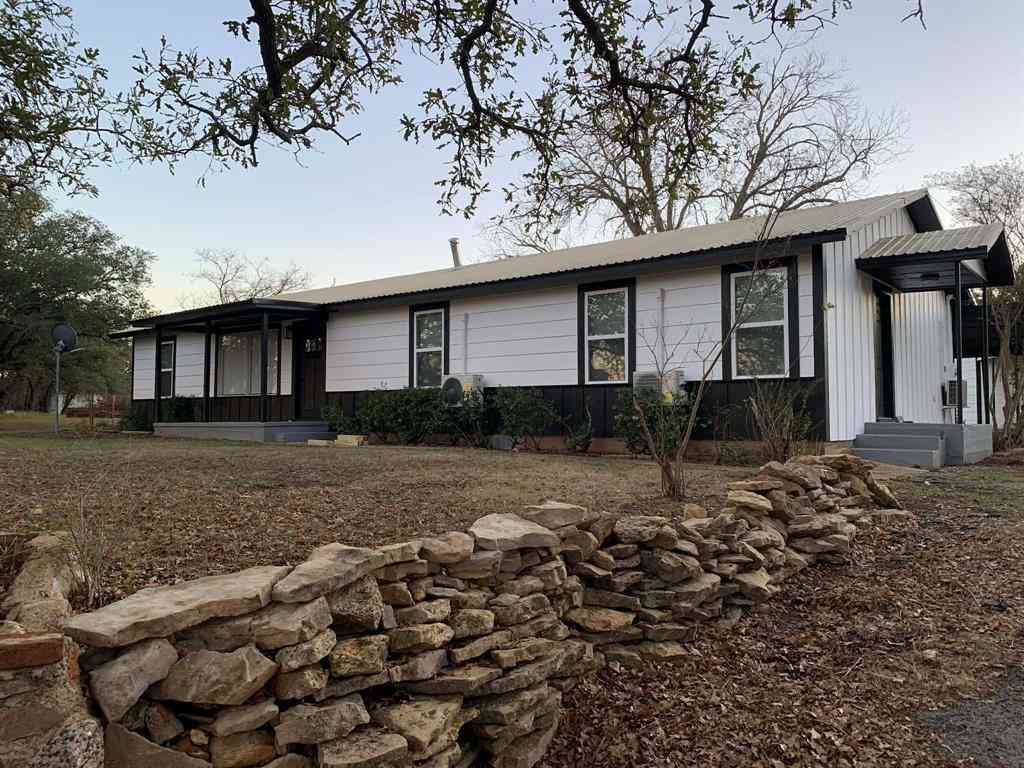 Homes For Sale - 8765 HWY 279 Hwy 279<br/> Brownwood, TX 76801
