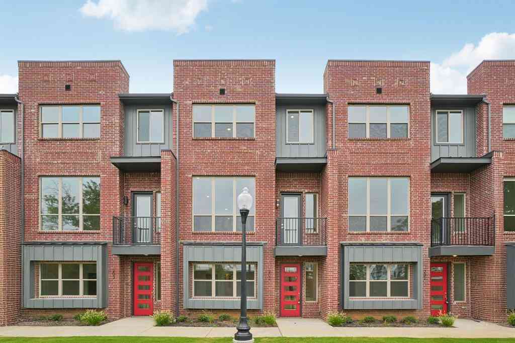 Townhouse For Sale - 13351 Goodland Street #202<br/> Farmers Branch, TX 75234