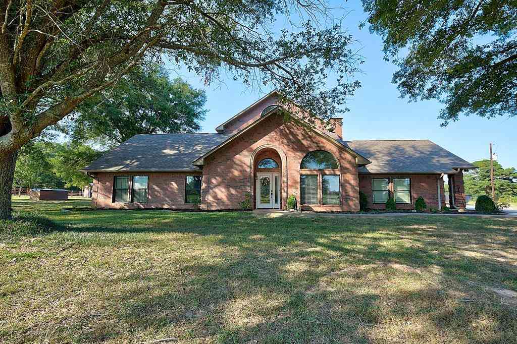 Homes For Sale - 2517 Cr 2110<br/> Bowie County, Hooks, TX 75561
