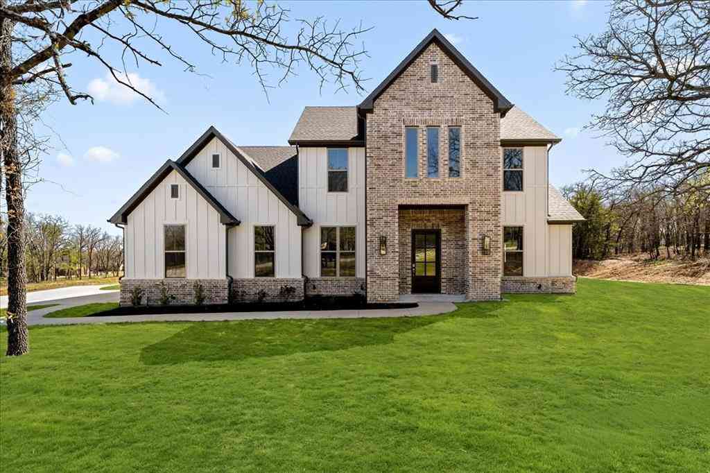 Homes For Sale - 131 Spring Valley Road<br/> Wise County, Paradise, TX 76073