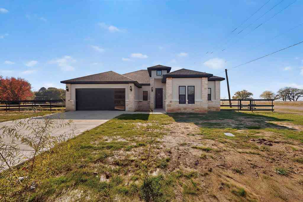 Homes For Sale - 100 Diamond T Ranch Road<br/> Henderson County, Trinidad, TX 75163