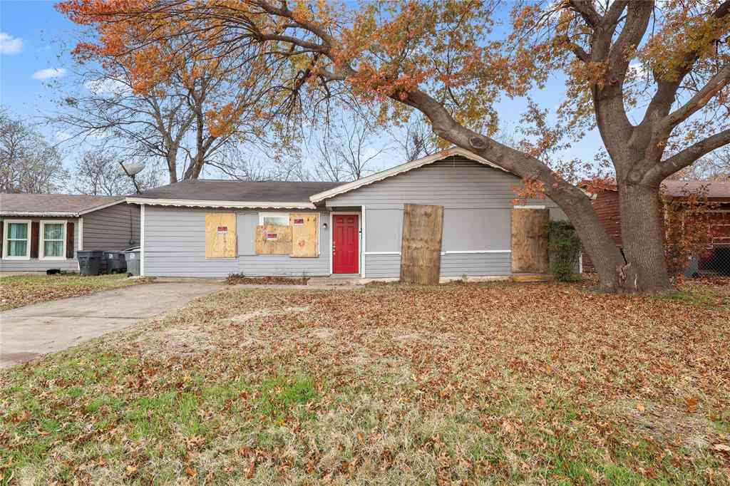Homes For Sale - 725 Emberwood Drive<br/> Dallas, TX 75232