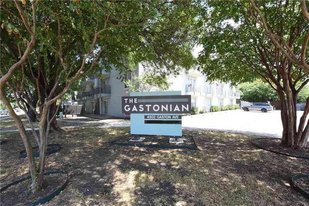 Condo For Rent - 4502 Gaston Avenue #322<br/> Dallas, TX 75246