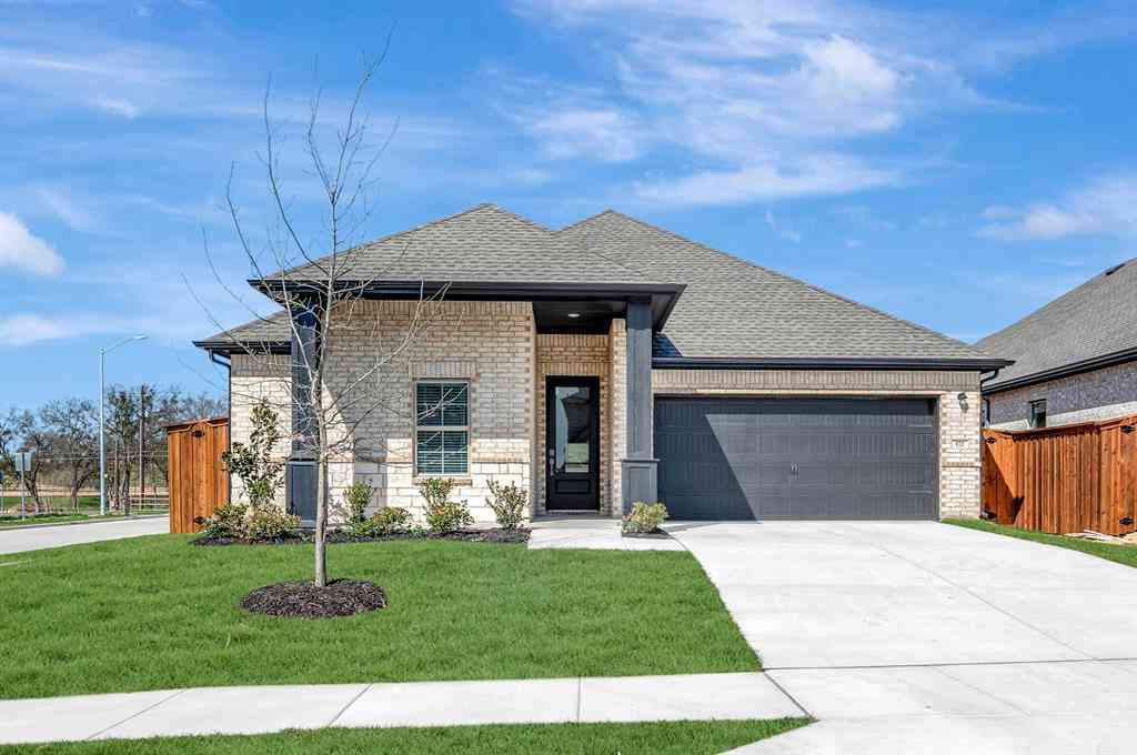 Homes For Sale - 172 Summer Rain Way<br/> Newark, TX 76071