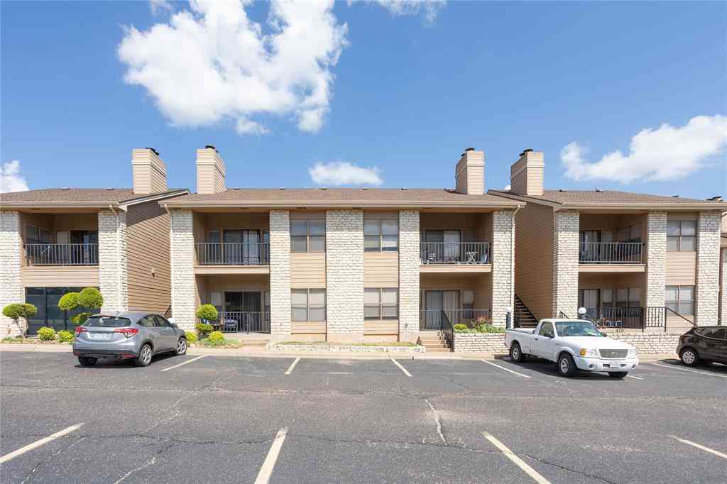 Apartment For Rent - 400 E Pearl<br/> Granbury, TX 76048