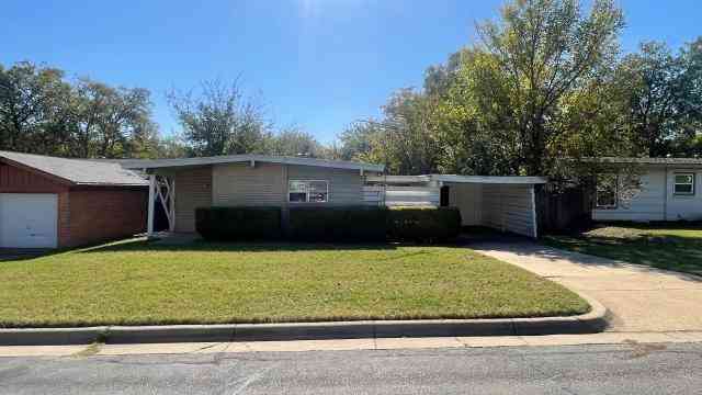 Homes For Sale - 2713 Cordone Street<br/> Tarrant County, Fort Worth, TX 76133