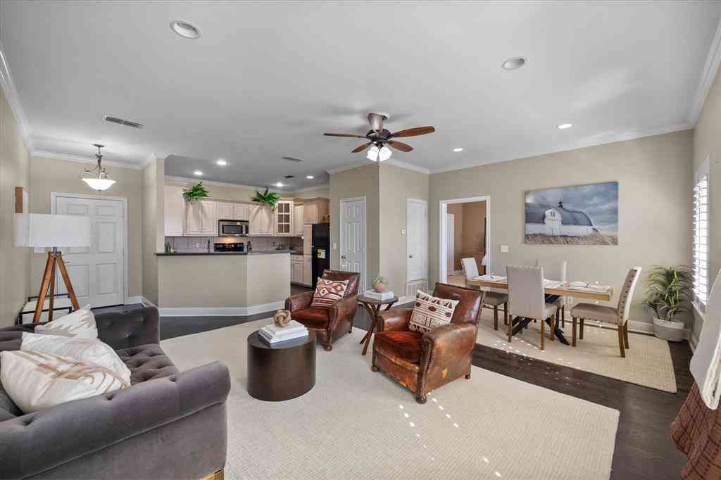 Condo For Sale - 603 W 6th Avenue #203<br/> Corsicana, TX 75110