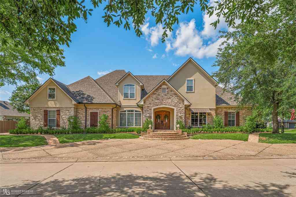 Homes For Sale - 200 Evangeline Walk<br/> Bossier County, Bossier City, LA 71111