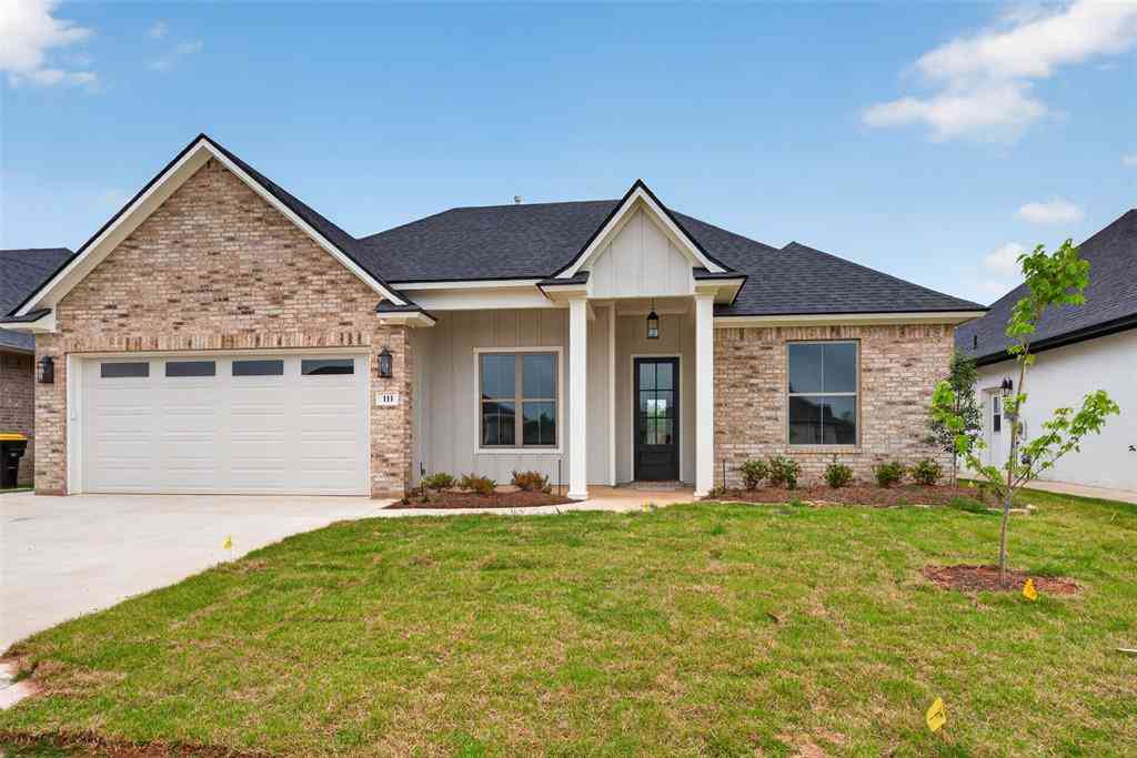 Homes For Sale - 111 Katy Lane<br/> Bossier City, LA 71111