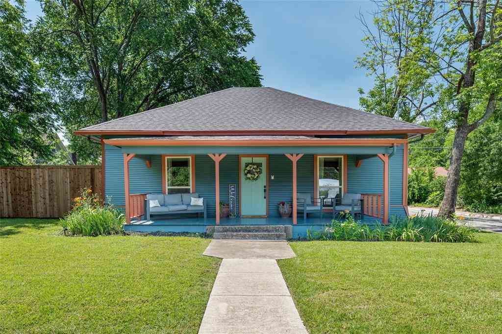 Homes For Sale - 809 W Lamar Street<br/> McKinney, TX 75069