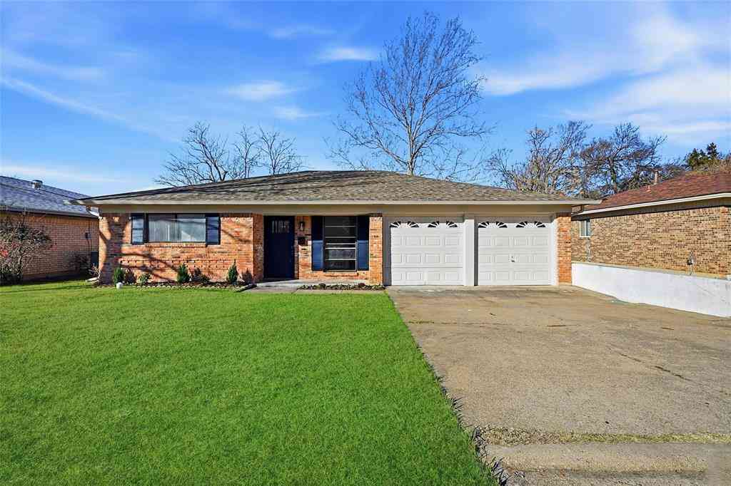 Apartment For Sale - 105 N Wood Avenue<br/> Grayson County, Denison, TX 75020