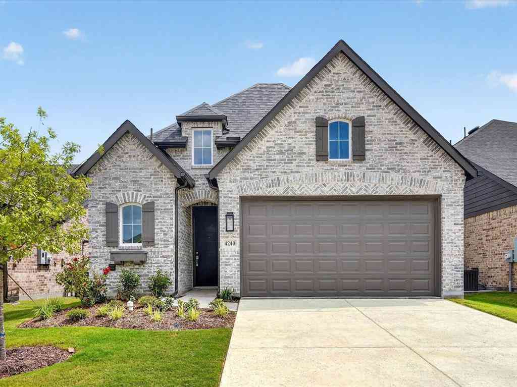 Apartment For Sale - 4240 Elk Hair Drive<br/> Rockwall County, Royse City, TX 75189