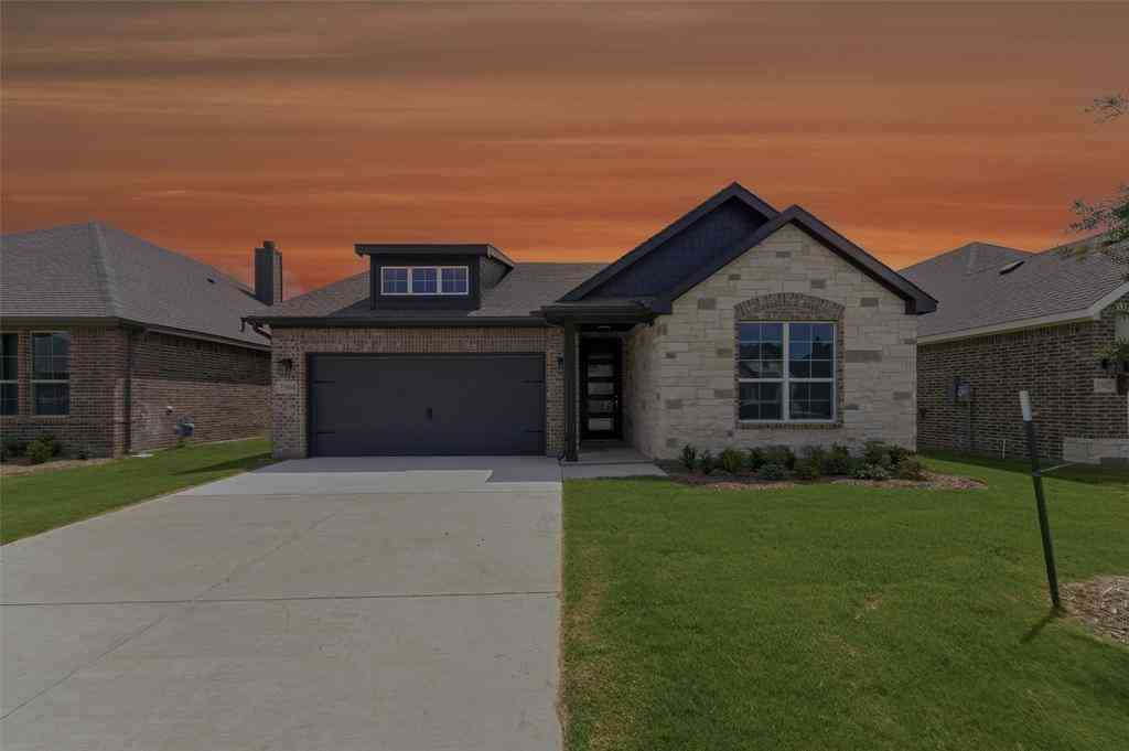 Apartment For Sale - 3504 Helena Street<br/> Cooke County, Gainesville, TX 76240
