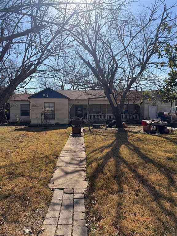 Apartment For Sale - 114 E Park Place Drive<br/> Lancaster, TX 75134