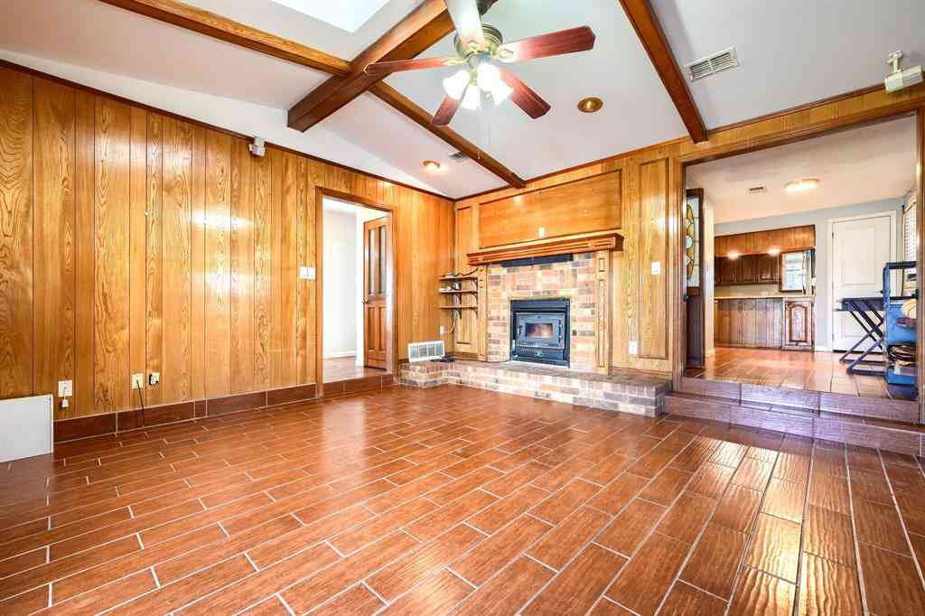 Apartment For Sale - 2112 Mangum Street<br/> Hunt County, Commerce, TX 75428