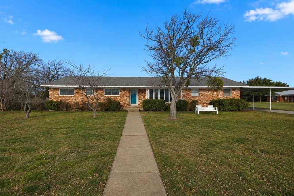 Homes For Sale - 107 N 7th Street<br/> Krum, TX 76249