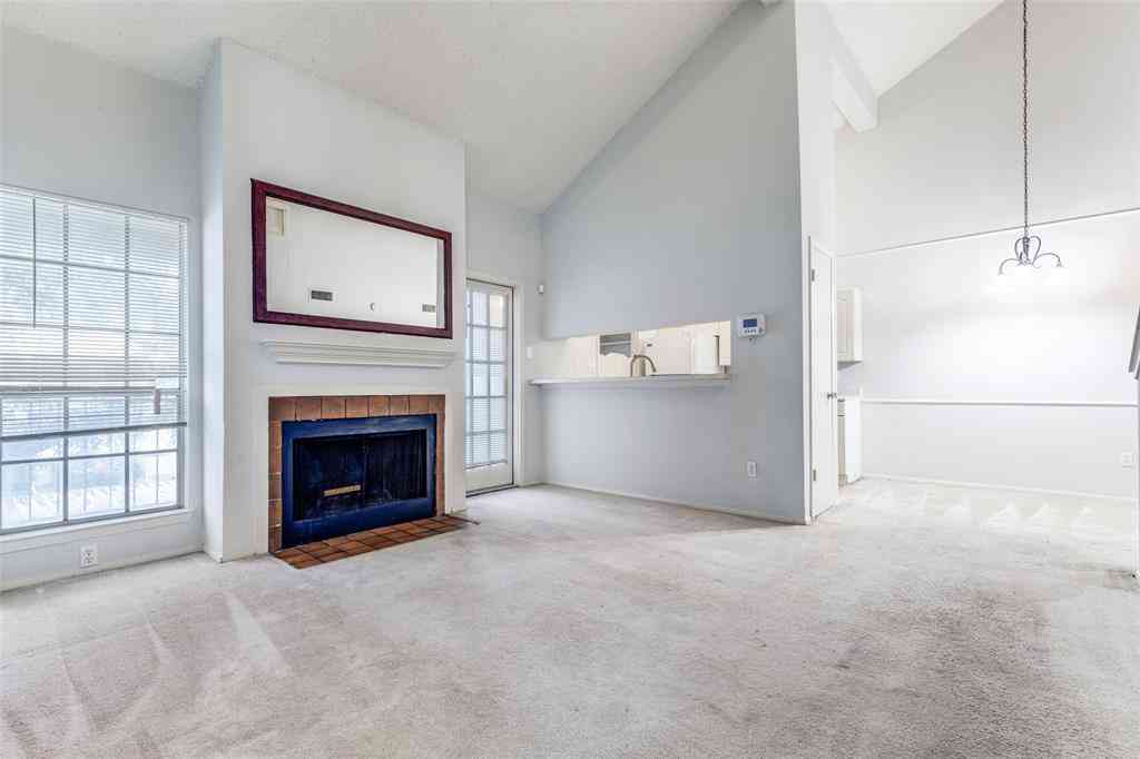 Homes For Sale - 5981 Arapaho #1106<br/> Dallas, TX 75248