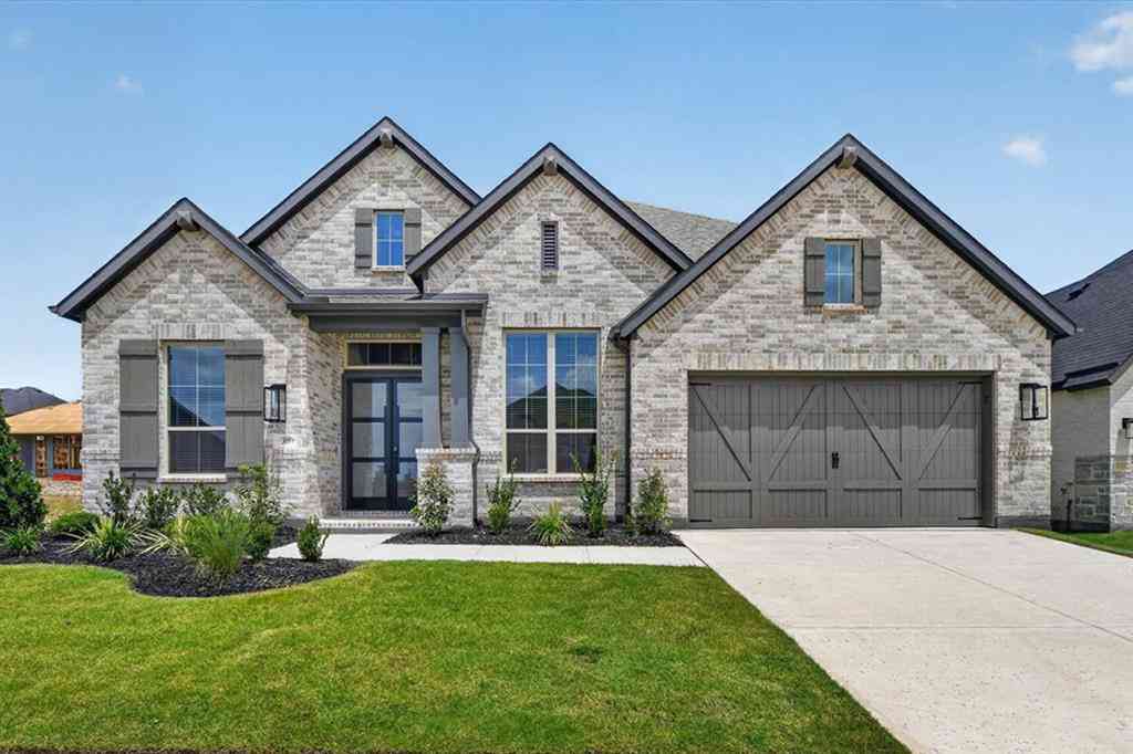 Homes For Sale - 301 Short Cut Street<br/> Northlake, TX 76247