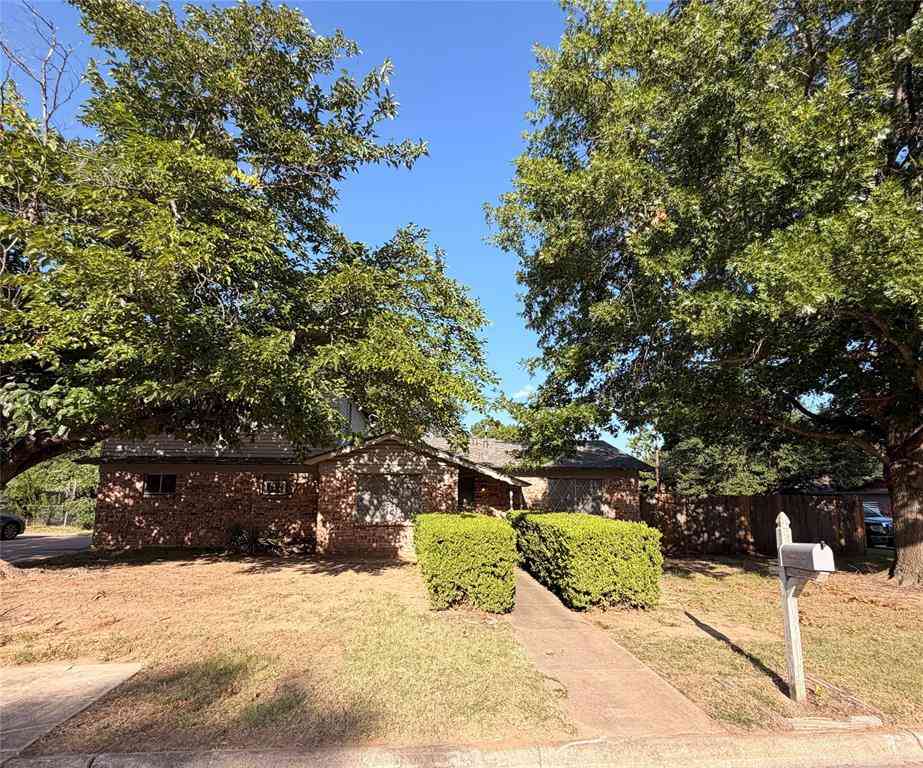 Homes For Rent - 1416 Norwood Drive<br/> Hurst, TX 76053