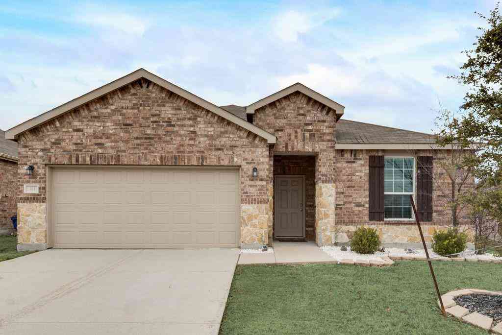 Homes For Sale - 313 Citrus Drive<br/> Rockwall County, Fate, TX 75189
