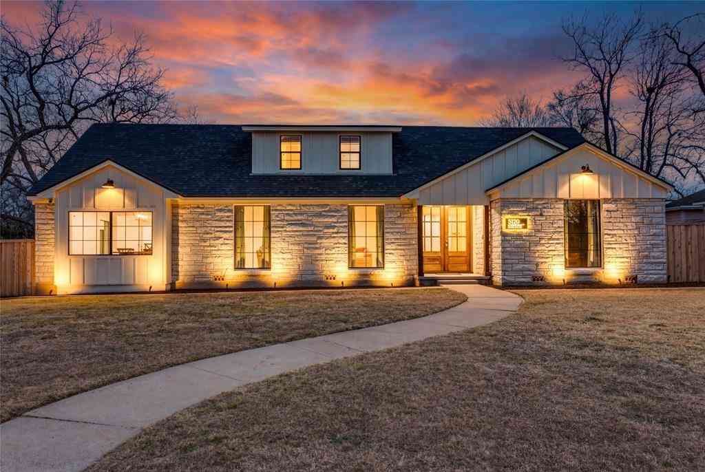Homes For Sale - 3120 Colcord Avenue<br/> Waco, TX 76707