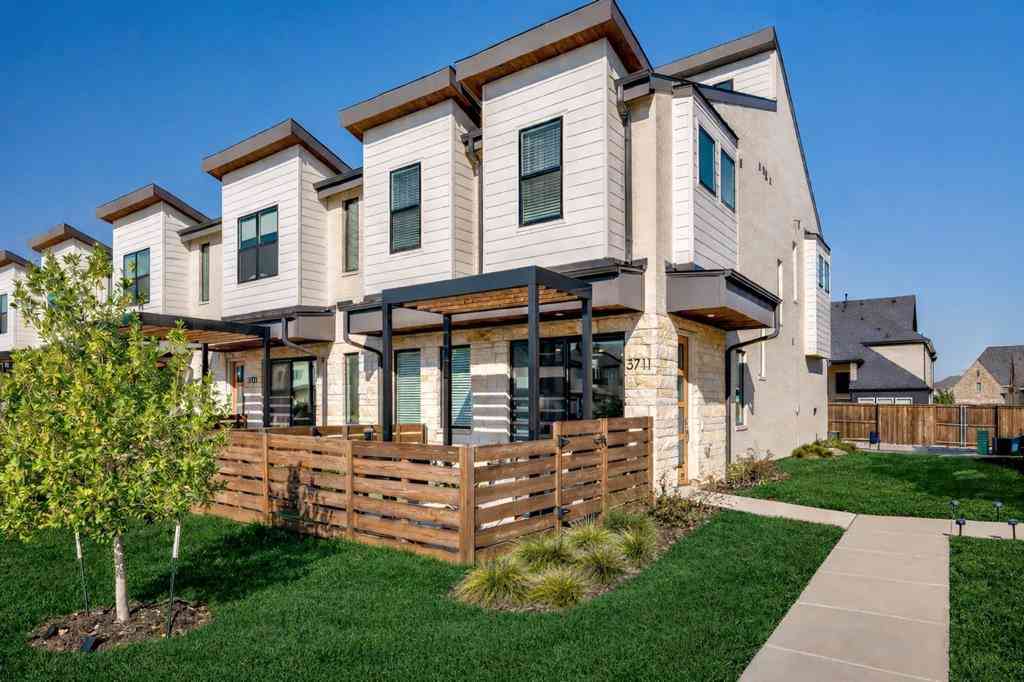 Townhouse For Sale - 3711 Rosemont Drive<br/> Prosper, TX 75078