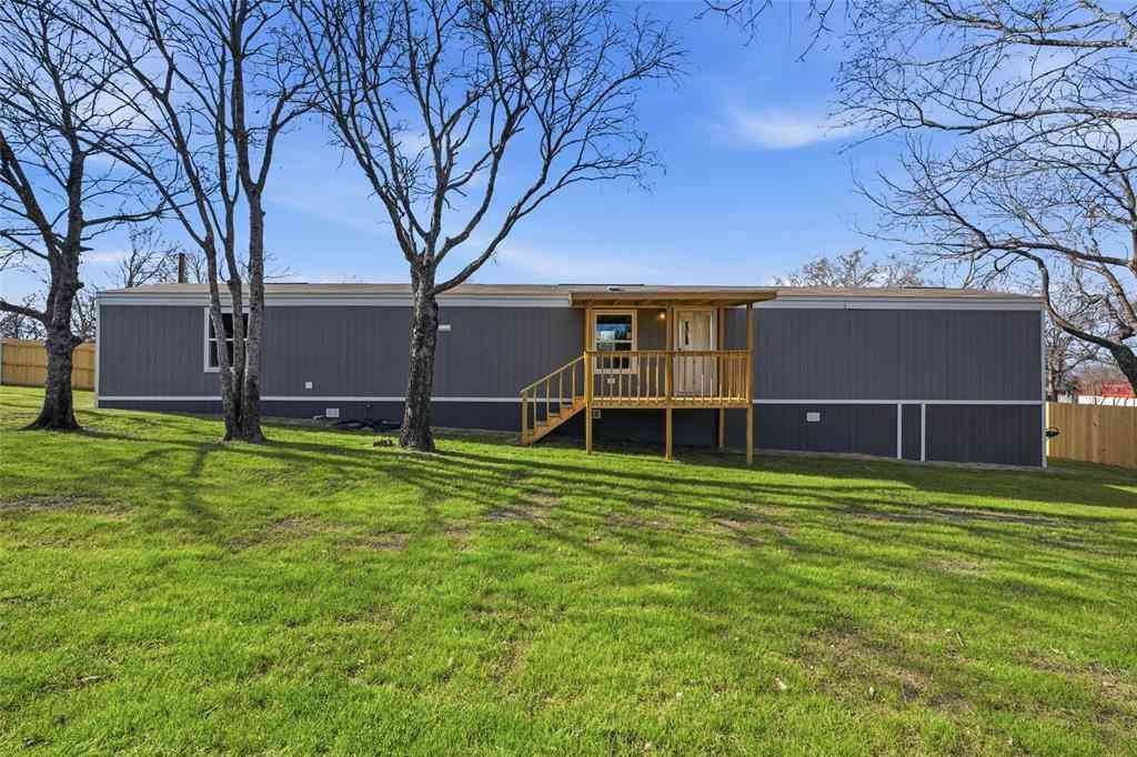 Mobile Home For Sale - 618 E 6th Street #A<br/> Hill County, Blum, TX 76627