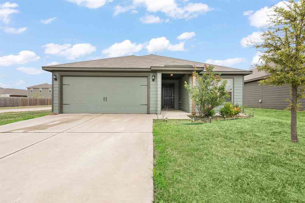 Homes For Sale - 116 Austin Avenue<br/> Venus, TX 76084