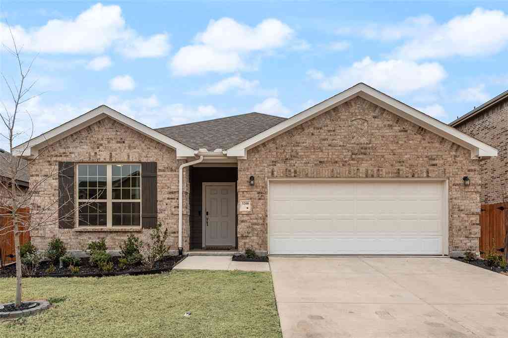 Homes For Sale - 3208 Apple Creek Avenue<br/> Kaufman County, Crandall, TX 75114