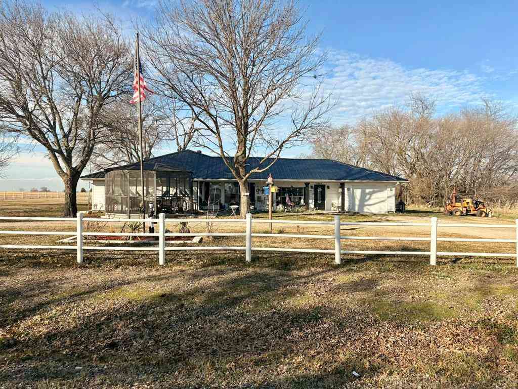 Homes For Sale - 636 County Road 1535<br/> Bonham, TX 75418