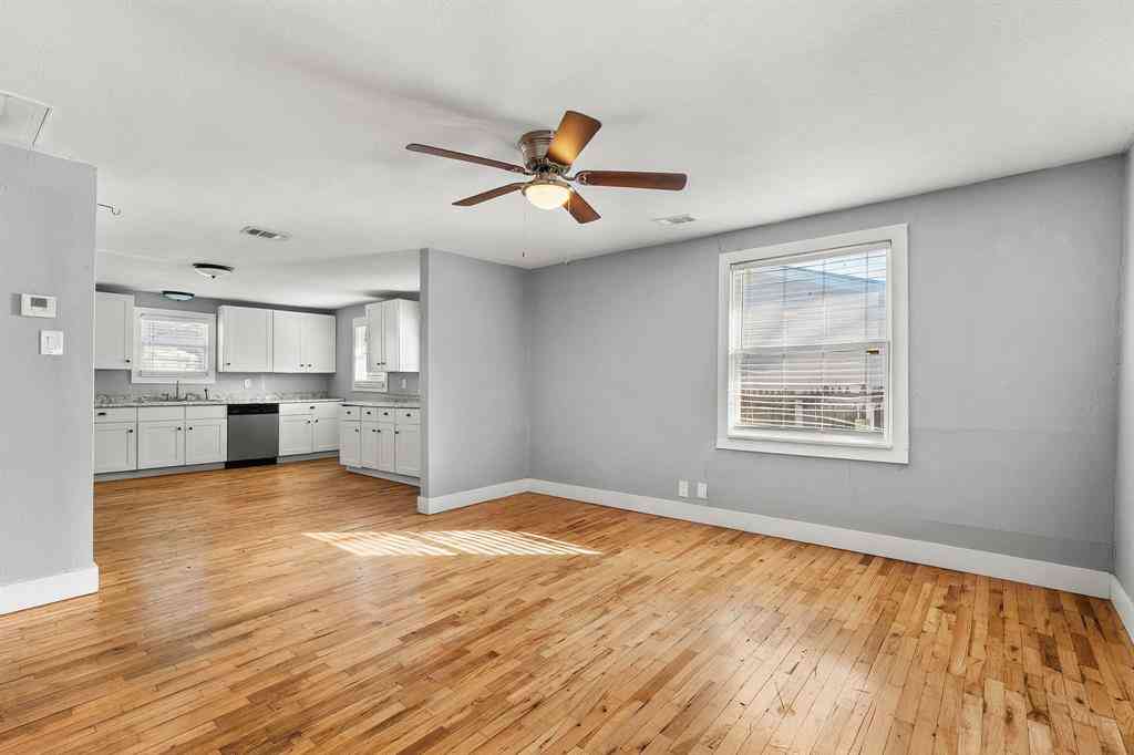Homes For Sale - 2709 Townsend Drive<br/> Tarrant County, Fort Worth, TX 76110