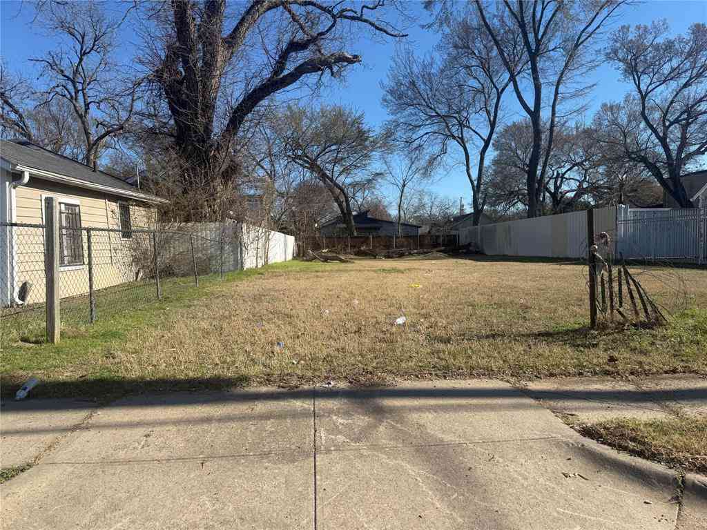 Vacant Land For Sale - 3926 Sidney Street<br/> Dallas, TX 75210