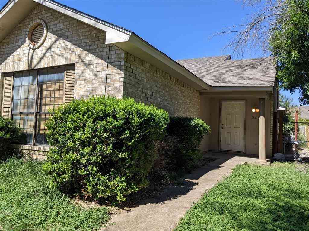 Homes For Sale - 2433 Limestone Drive<br/> Tarrant County, Arlington, TX 76014