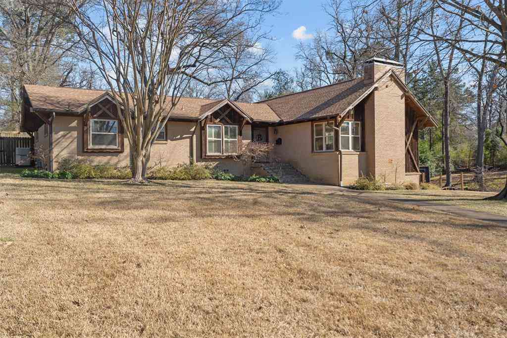 Homes For Sale - 2526 Pounds Avenue<br/> Tyler, TX 75701