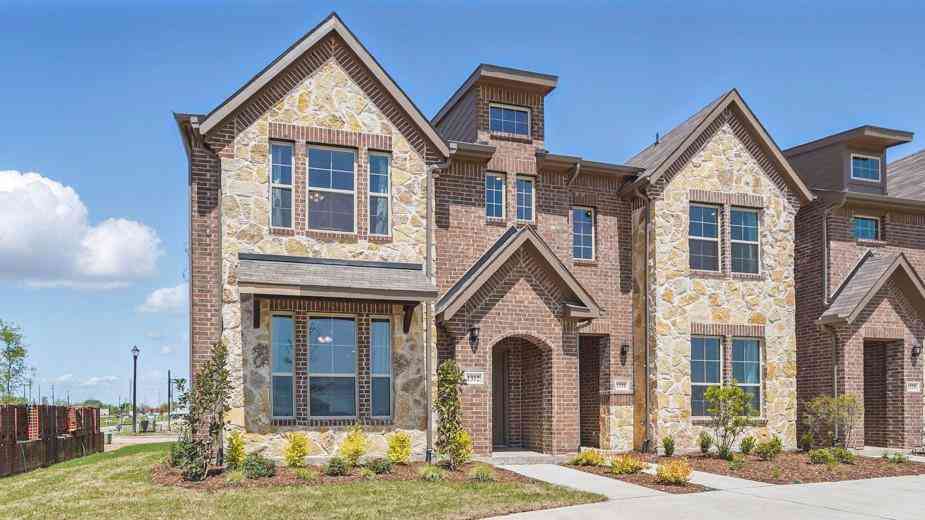 Townhouse For Sale - 1927 Hellams Lane<br/> Rockwall County, Royse City, TX 75189