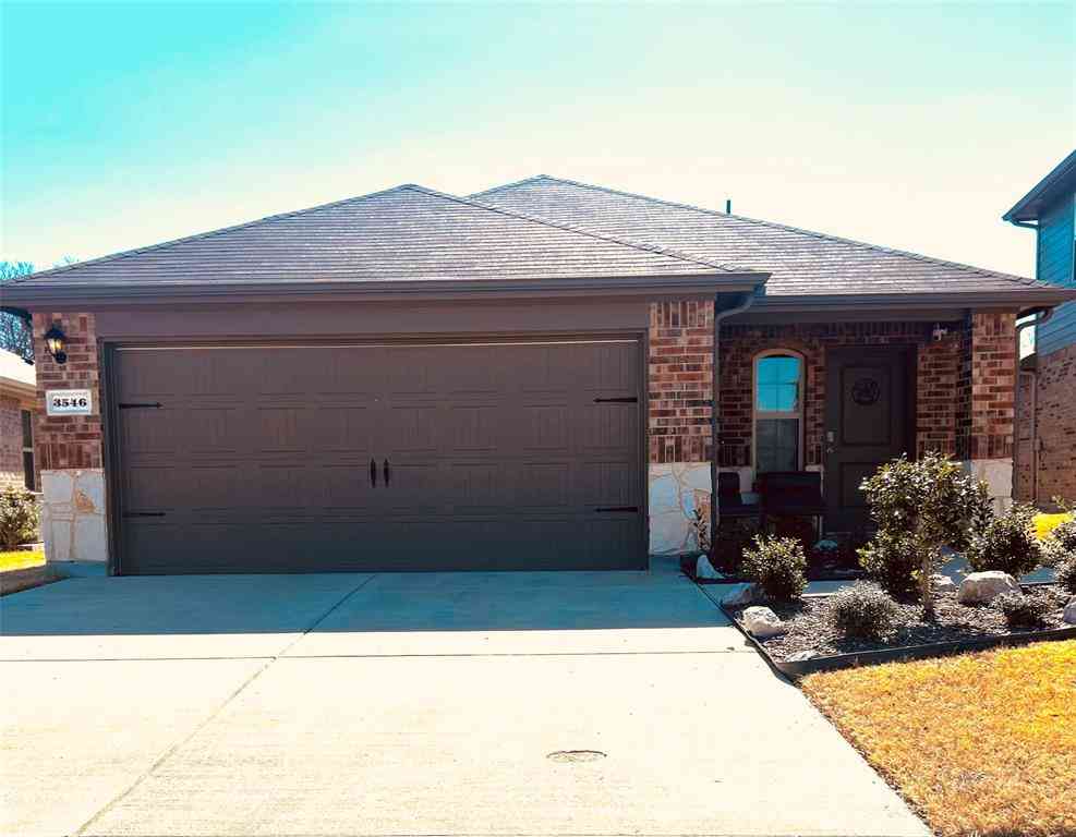 Homes For Sale - 3546 Mildren Bend<br/> Kaufman County, Crandall, TX 75114