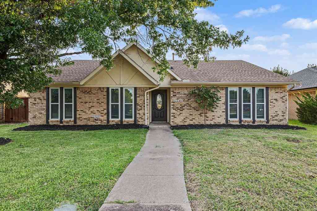 Homes For Sale - 229 S Heartz Road<br/> Coppell, TX 75019