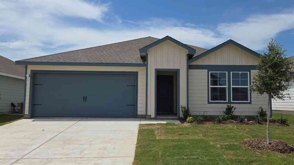 Homes For Sale - 328 Whispering Pine Drive<br/> Rockwall County, Royse City, TX 75189