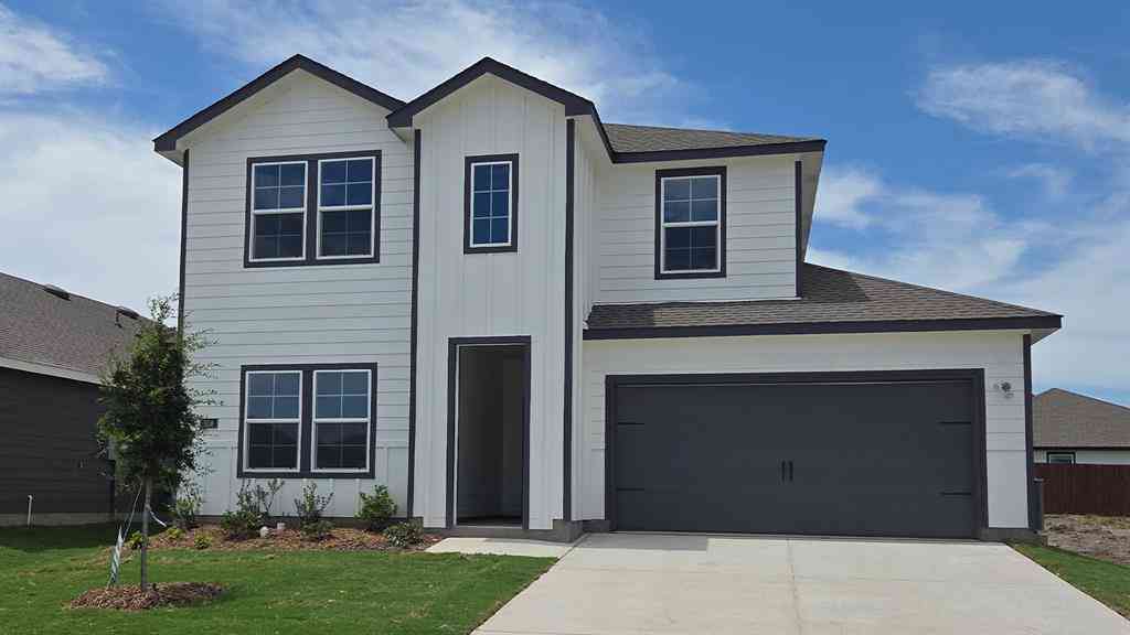 Homes For Sale - 208 Whispering Pine Drive<br/> Rockwall County, Royse City, TX 75189