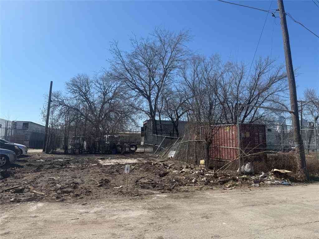 Vacant Land For Sale - 1807 S Malcolm X Boulevard<br/> Dallas, TX 75226