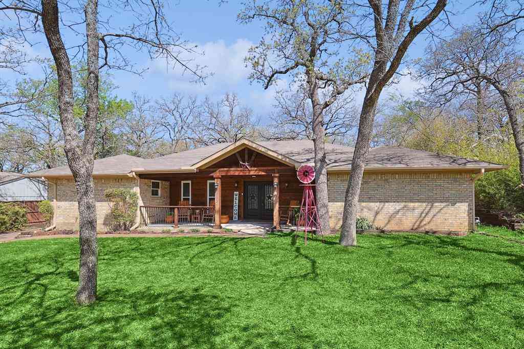 Homes For Sale - 1005 Hopkins Drive<br/> Denton County County, Denton, TX 76205